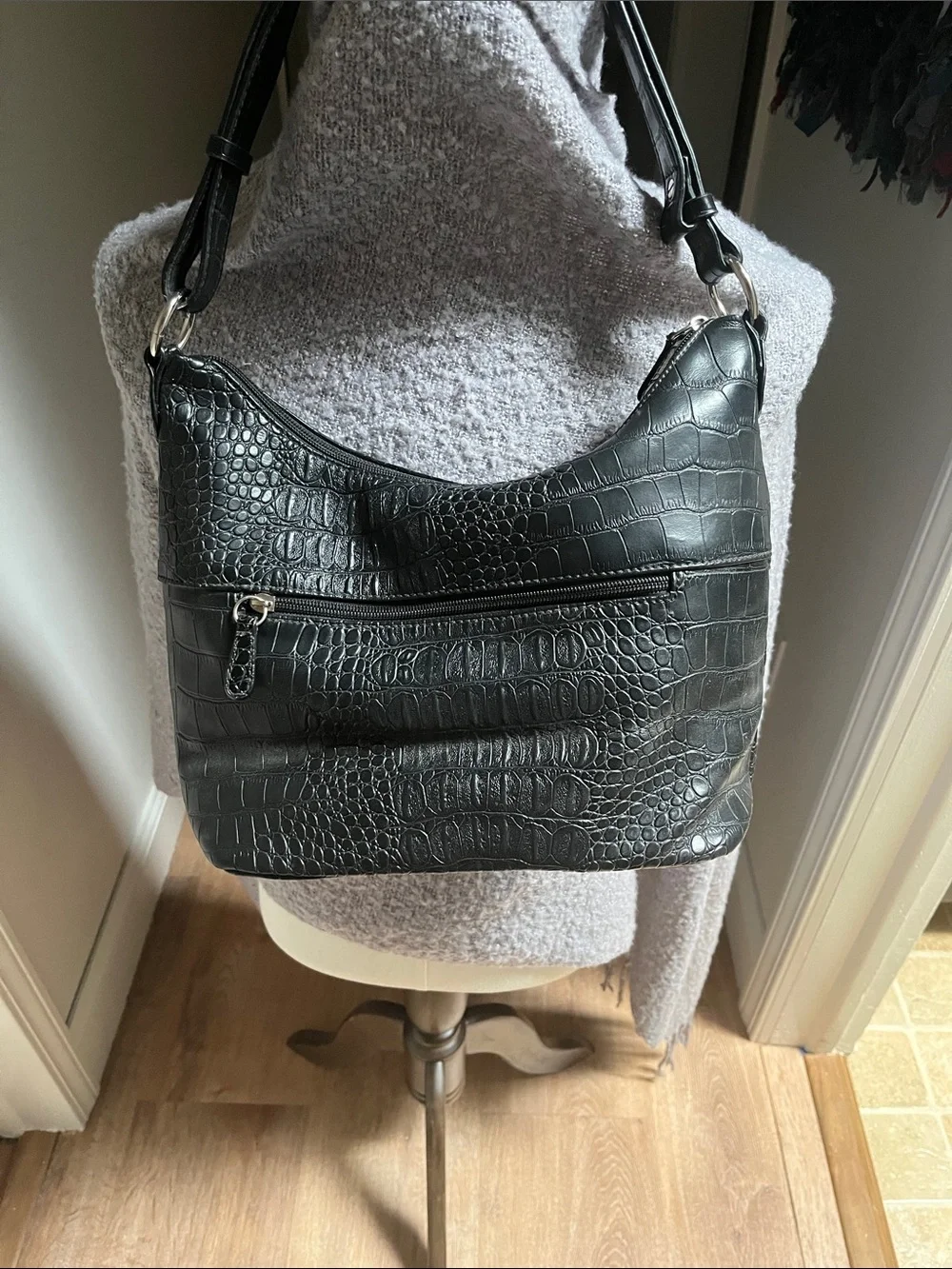 Giana Bernini vintage leather Crocodile Embossed Hobo Bag in black.